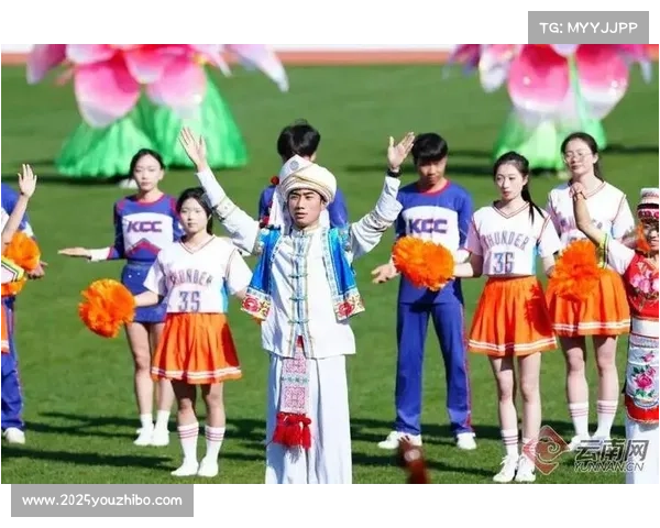 香港明星足球队昆明举行友谊赛，滇港同心助力足球发展